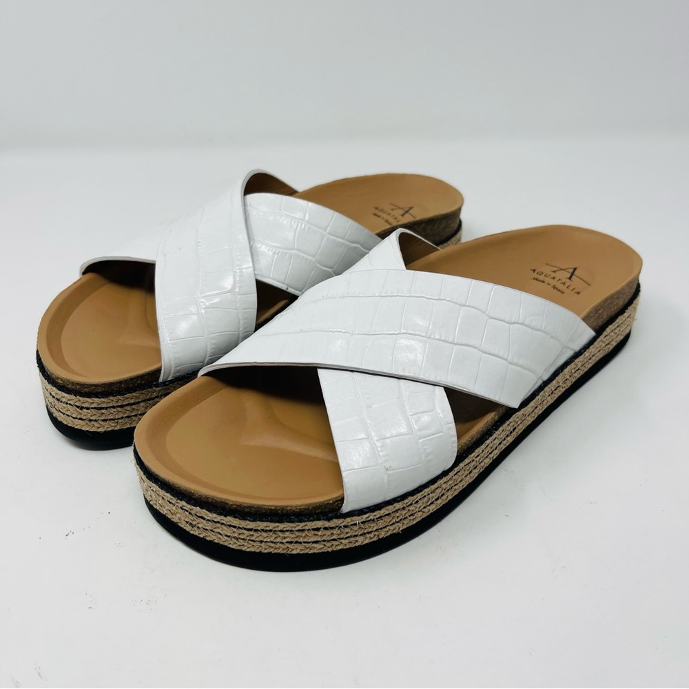AQUATALIA ARIANA CROC EMBOSSED SANDALS SZ8